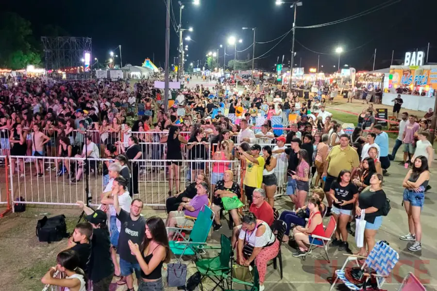 Fiesta Nacional de la Playa de R&iacute;o (foto Elonce)