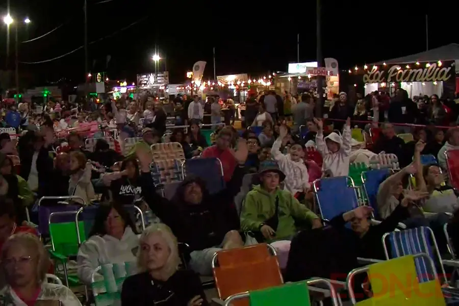 Fiesta Nacional de la Playa de R&iacute;o (foto Elonce)