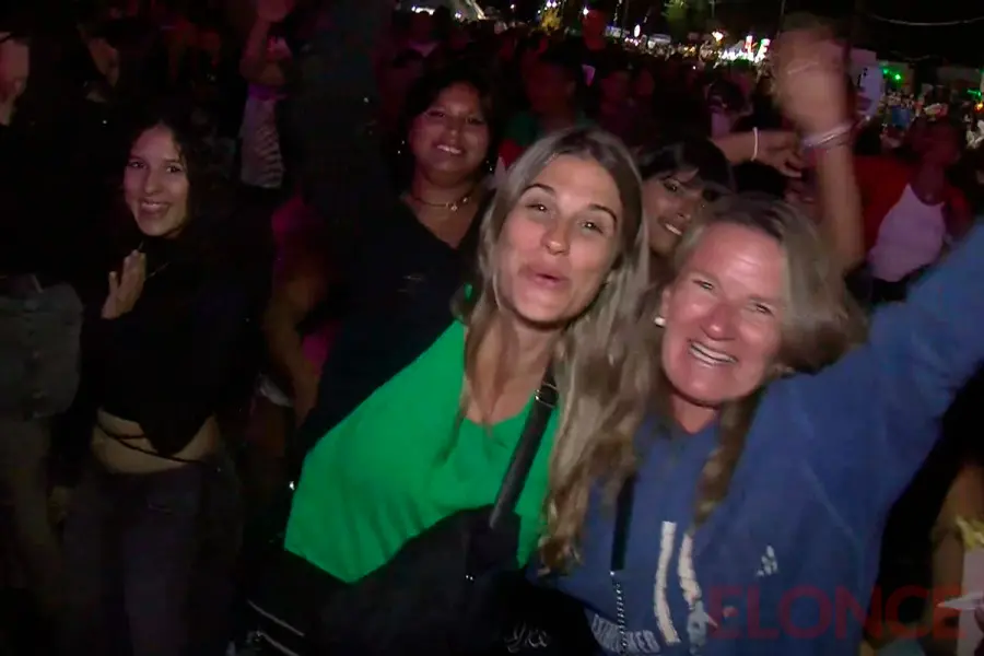 Fiesta Nacional de la Playa de R&iacute;o (foto Elonce)