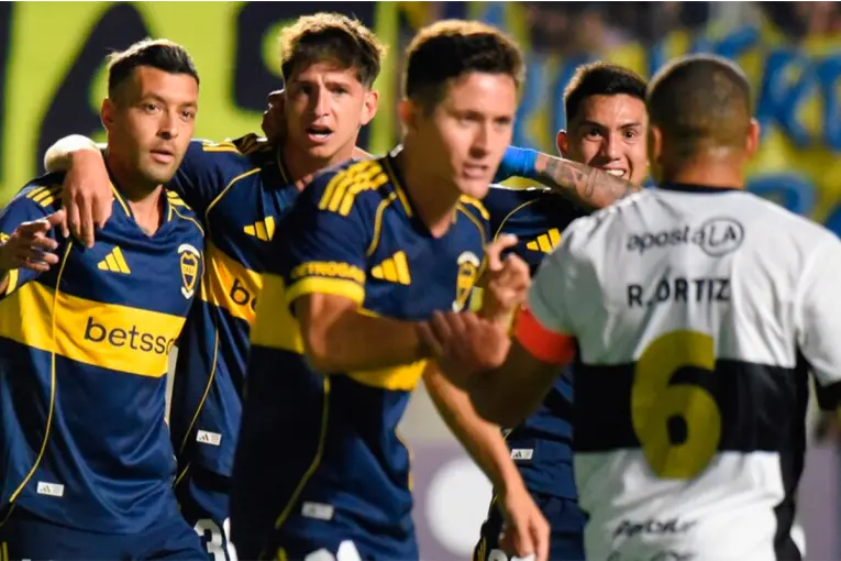 Boca Juniors venció 2-1 a Olimpia de Paraguay en un amistoso internacional