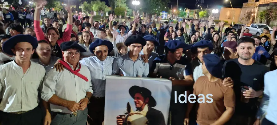 Emotivo recibimiento a Ulises Daporta (gentileza Pedro Ram&iacute;rez)