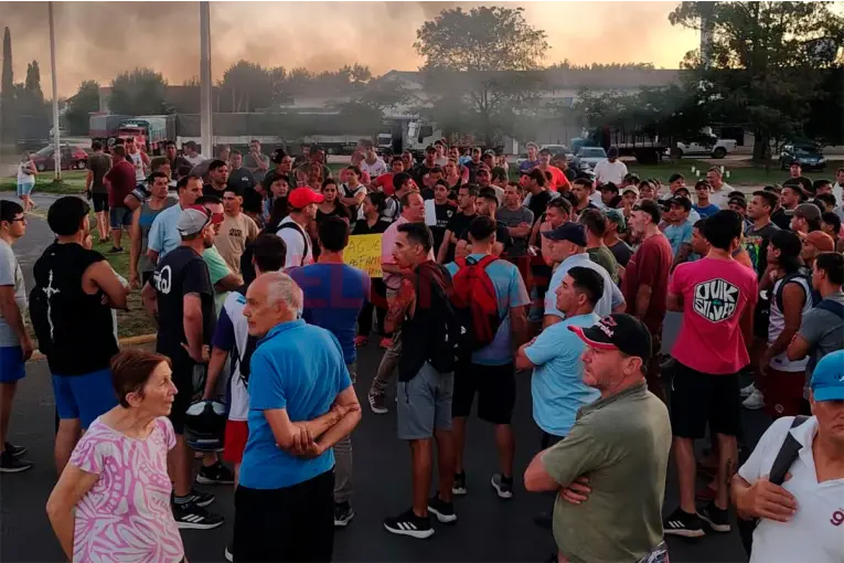 Trabajadores de la avícola Tres Arroyos anunciaron movilizaciones por falta de pagos