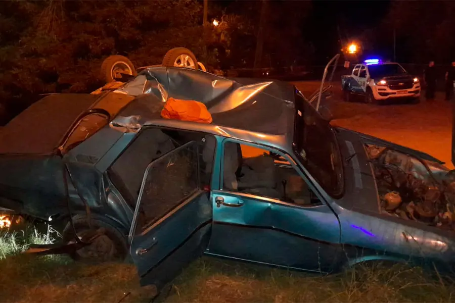 Un fallecido y cuatro heridos tras un triple choque