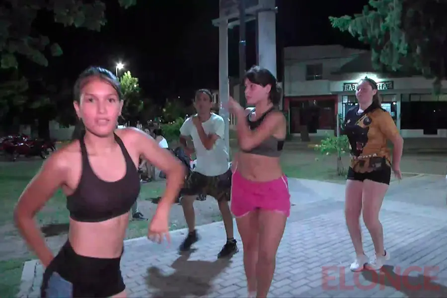 El ensayo de bater&iacute;a Cinco Estrellas (foto Elonce)