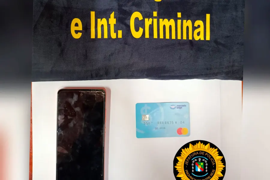 Celular y tarjeta secuestrados. Foto: Polic&iacute;a de Entre R&iacute;os.
