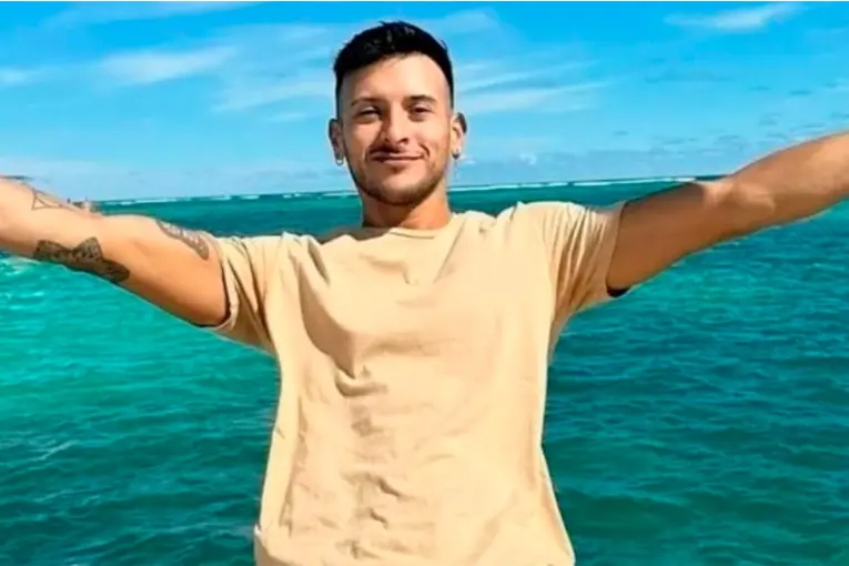 Bailarín argentino se intoxicó con un hongo en Punta Cana y está internado en grave estado