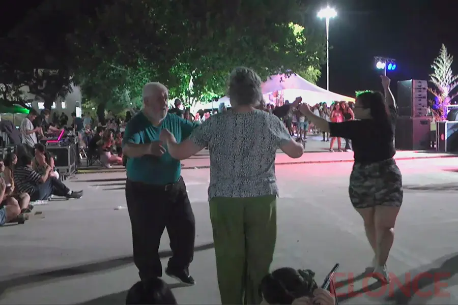 Festival popular en los miradores de Bajada Grande