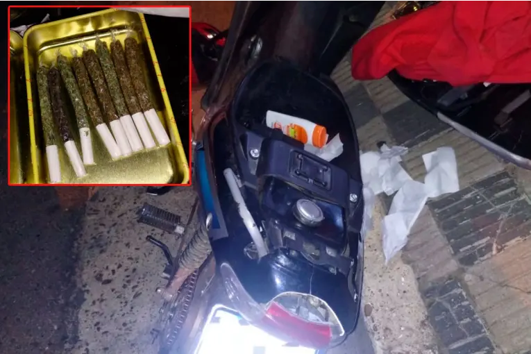 Hallaron una moto abandonada con cigarrillos de marihuana en el interior de su baúl