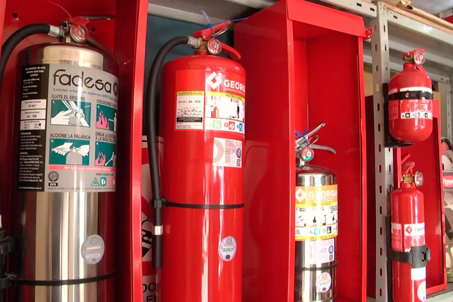 Matafuegos (foto Elonce)