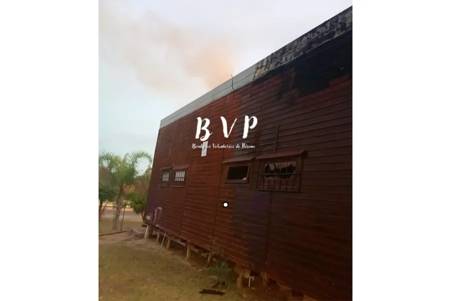 (foto Bomberos Voluntarios de Paran&aacute;)