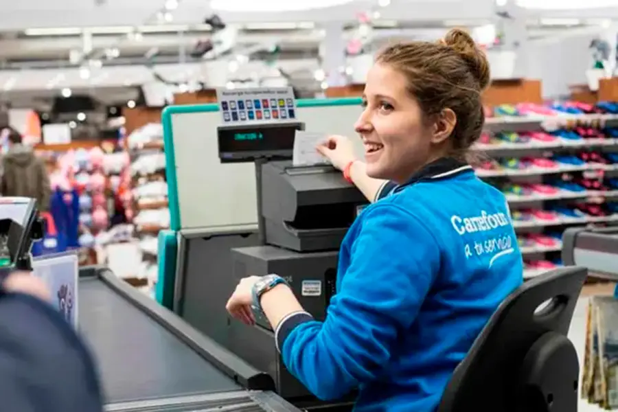 Carrefour busca empleados. Foto: Iprofesional.
