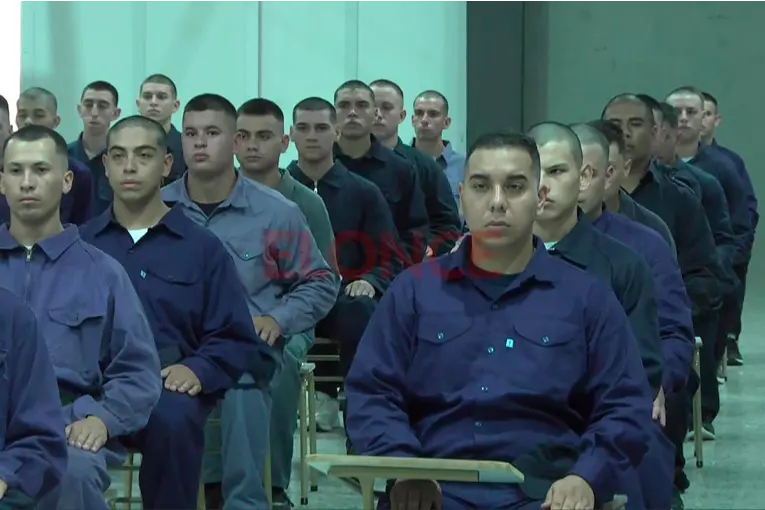 Ingresaron 100 cadetes a la Escuela de Oficiales de la Policía de Entre Ríos