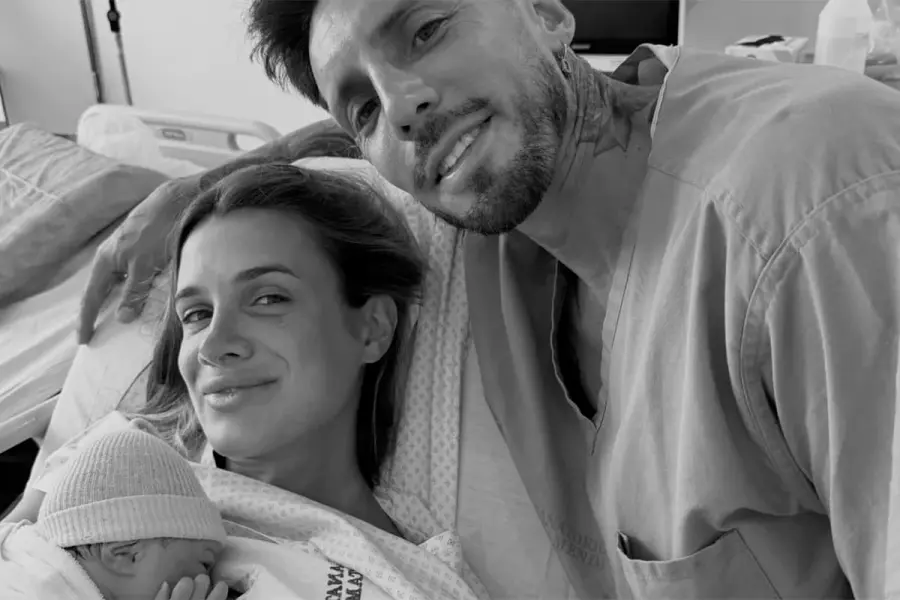 Cami Homs, Jos&eacute; Sosa y su bebe. Foto: Archivo.