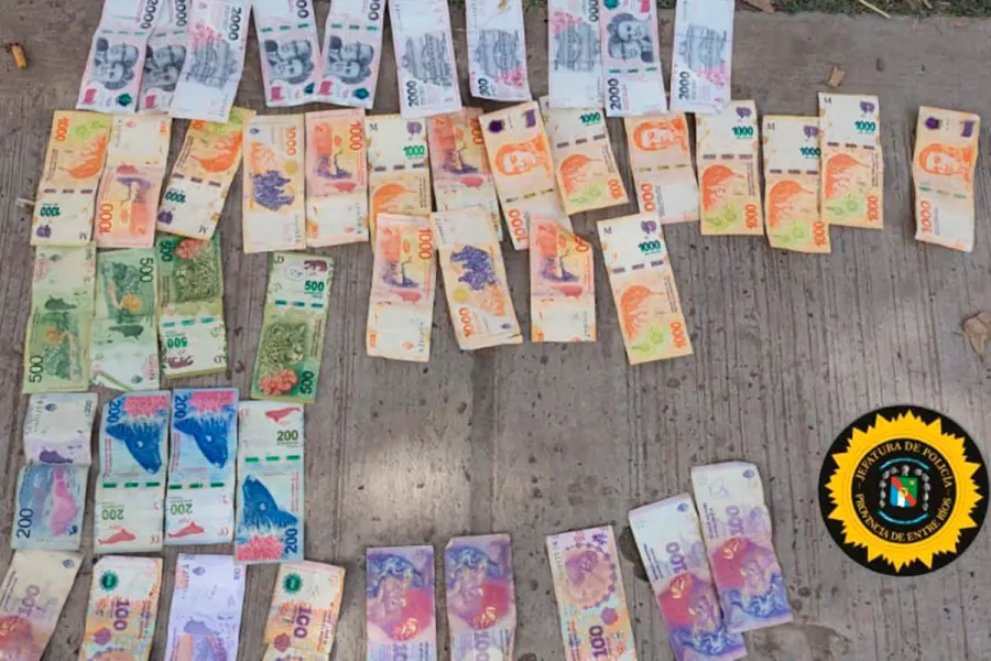 Operativo por narcomenudeo (foto Polic&iacute;a de Entre R&iacute;os)