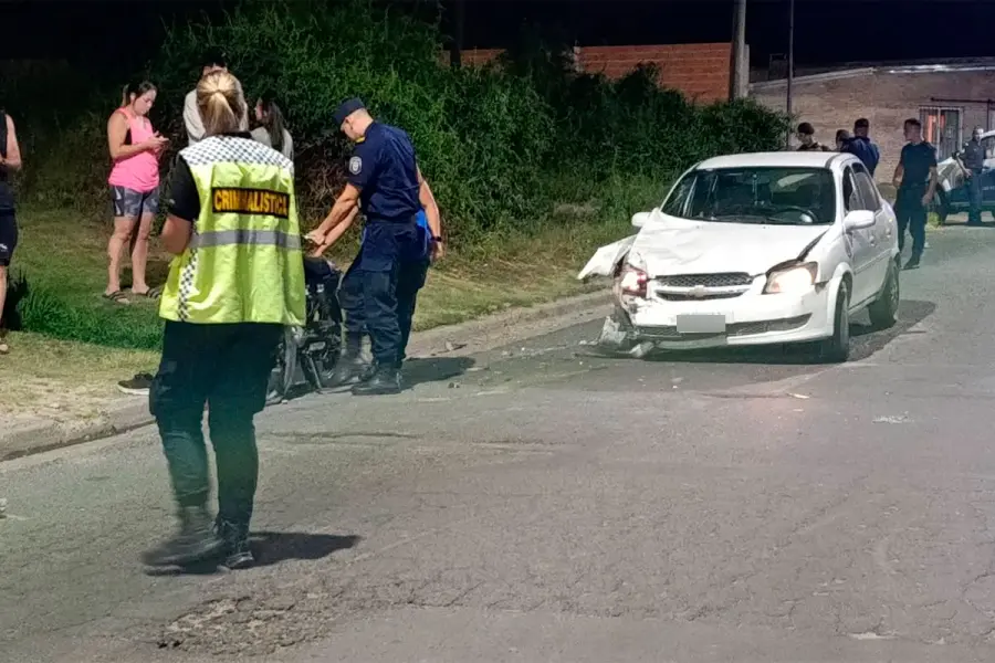 Huyeron tras violento asalto, chocaron en moto y terminaron detenidos (fuente Reporte 100.7)