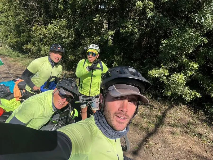 Una traves&iacute;a entrerriana rumbo al Mundial (foto Instagram Enbiciando al mundo)