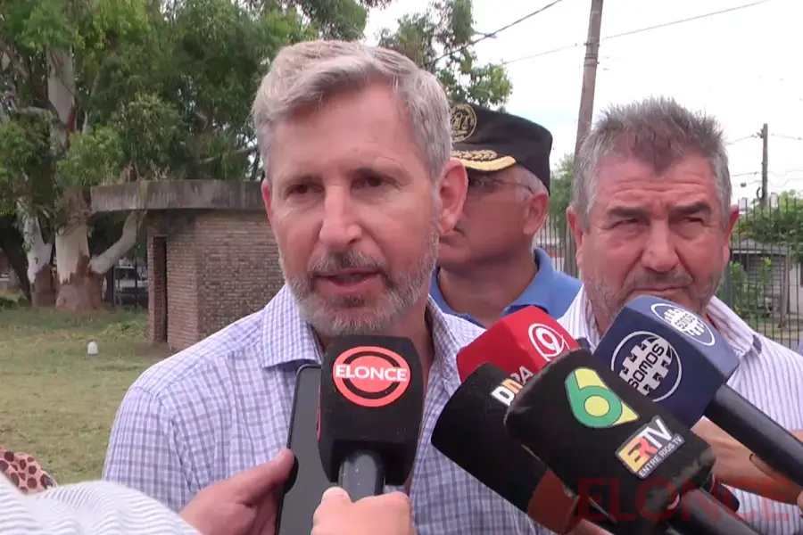 Rogelio Frigerio dialog&oacute; con la prensa. Foto: Elonce.