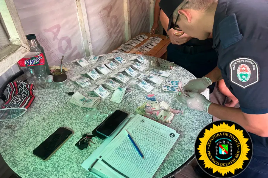 Billetes falsos secuestrados en Concordia (foto Polic&iacute;a de Entre R&iacute;os)