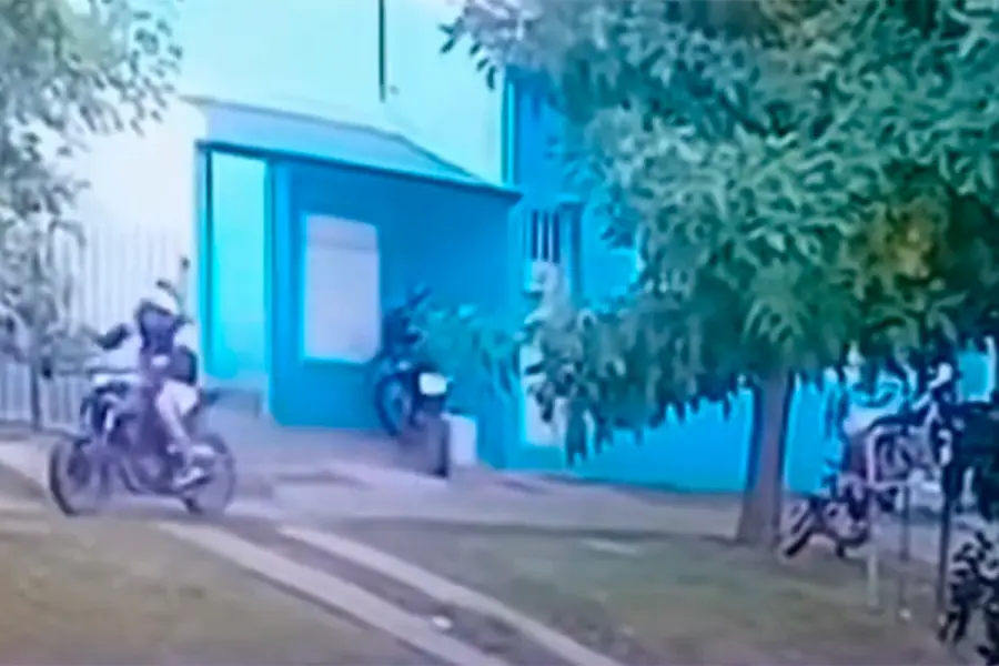 Robaron una moto que estaba frente a una casa en Crespo- Paralelo 32