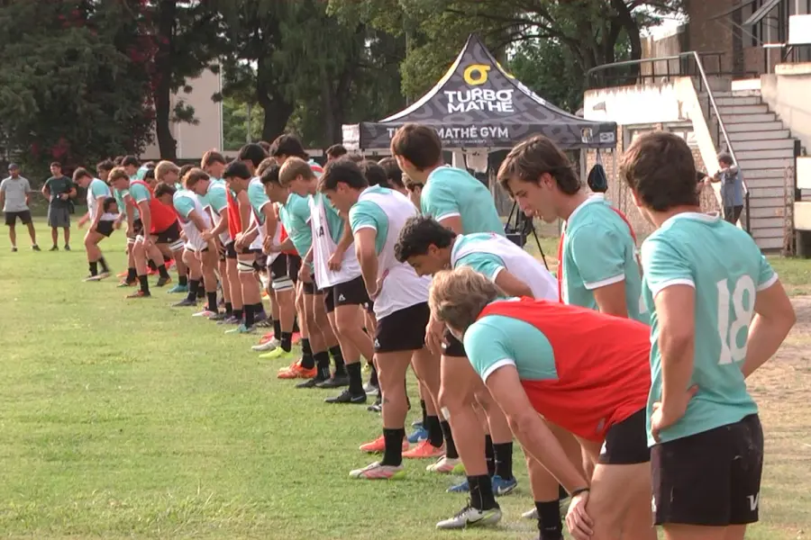 Los j&oacute;venes participaron de los entrenamientos de Los Pumitas en Paran&aacute; en el verano. Foto: Elonce