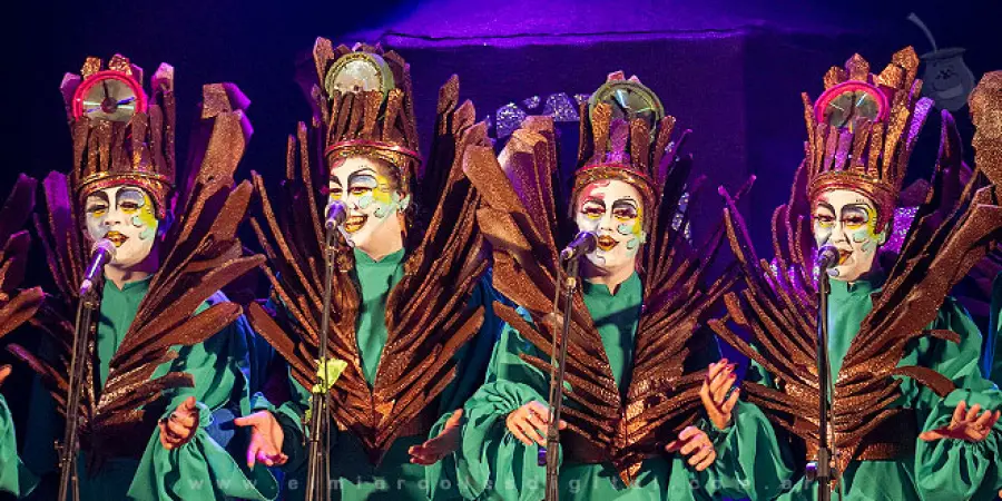 La murga uruguayense Puntuales pa'la tardanza. Foto: El Mi&eacute;rcoles Digital