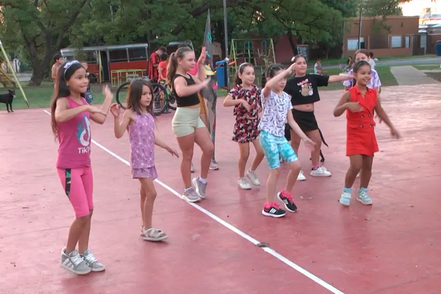 Las Toti&ntilde;as se presenta este lunes a las 19:00