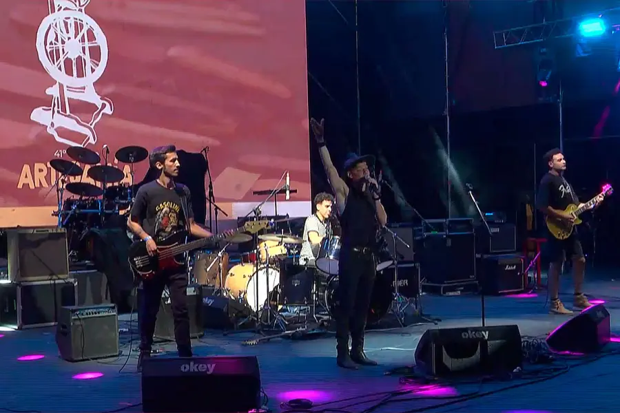 Pobres Ricos sobre el escenario mayor