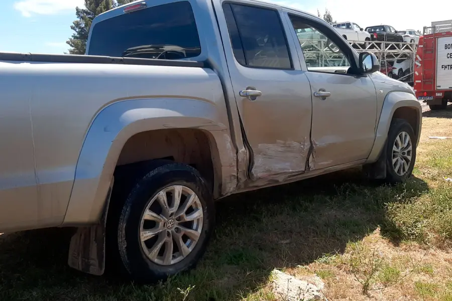 Camioneta accidentada en la Autov&iacute;a 14. Foto: Bomberos de Ceibas.