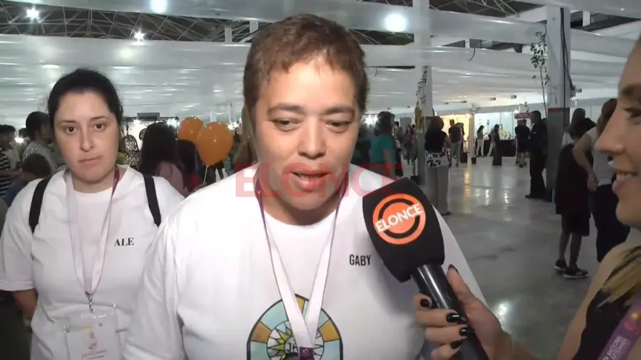 Gabriela, una de las encargadas del pesebre