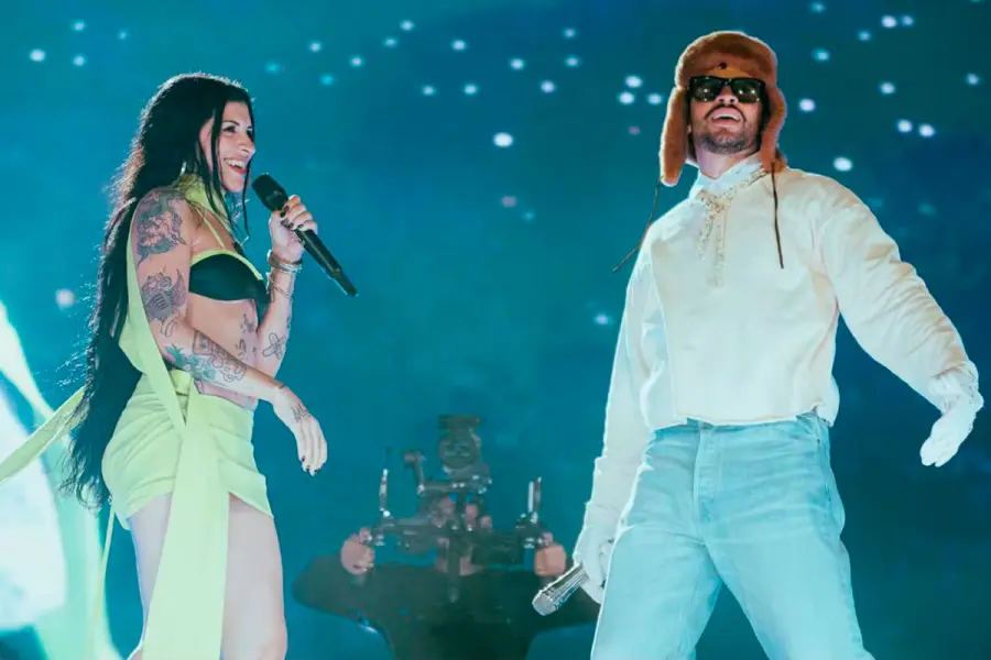 Bad Bunny junto a Cazzu en River