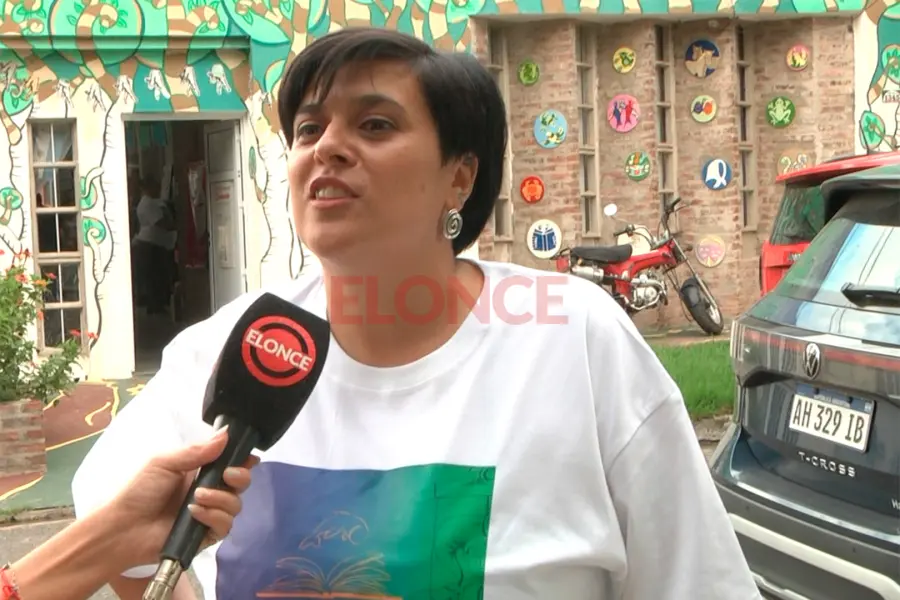 D&eacute;bora Ram&iacute;rez dio detalles de las actividades. Foto: Elonce.