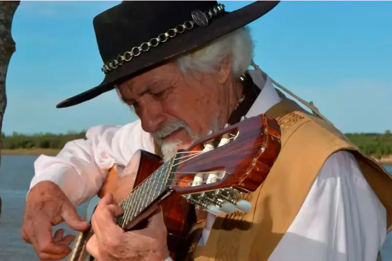 Orlando Vera Cruz evoluciona favorablemente: su "fortaleza nace en su compromiso con la guitarra"
