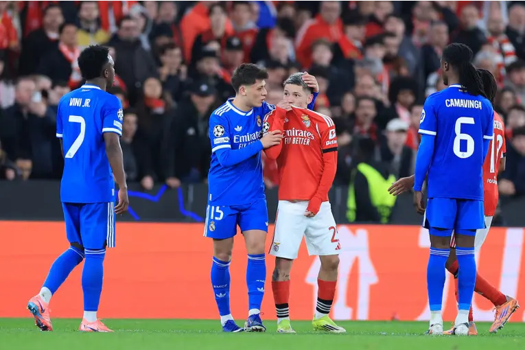 Insulto racista en Real Madrid-Benfica: Vinícius acusó a Prestianni tras su gol