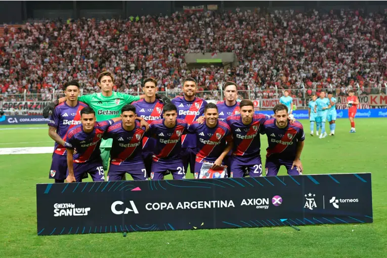 River busca avanzar en la Copa Argentina: empata sin goles contra Ciudad de Bolívar