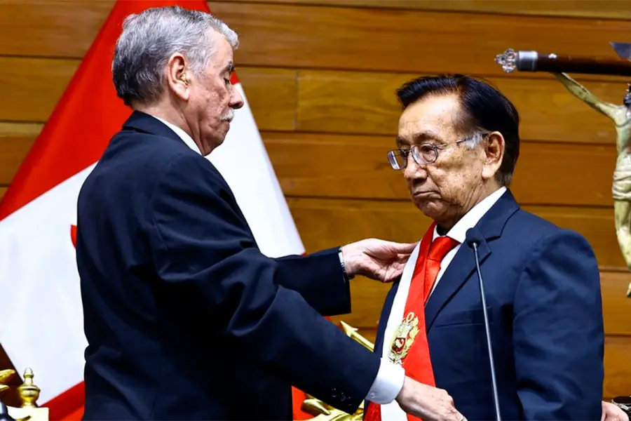 Jos&eacute; Mar&iacute;a Balc&aacute;zar fue nombrado como presidente de Per&uacute;
