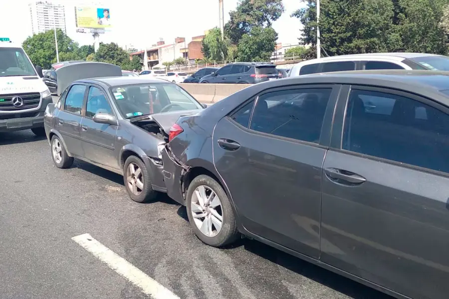 Accidente en la General Paz. Foto: SAME.