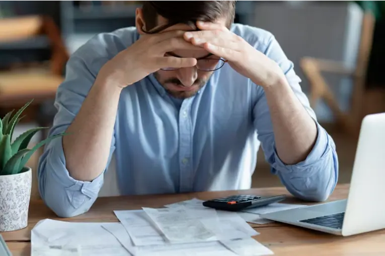El Banco Central aseguró que la mora en los créditos llegó a su pico