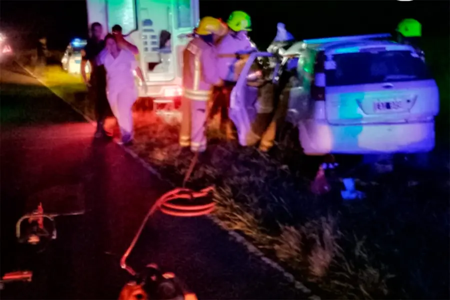 Fuerte choque en Ruta 11 - Bomberos Voluntarios de Victoria