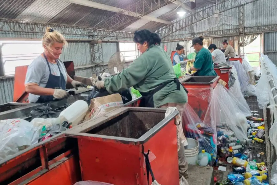 "M&aacute;s de 5.000 basurales y un sector en crisis" en el D&iacute;a Mundial de les Recicladores