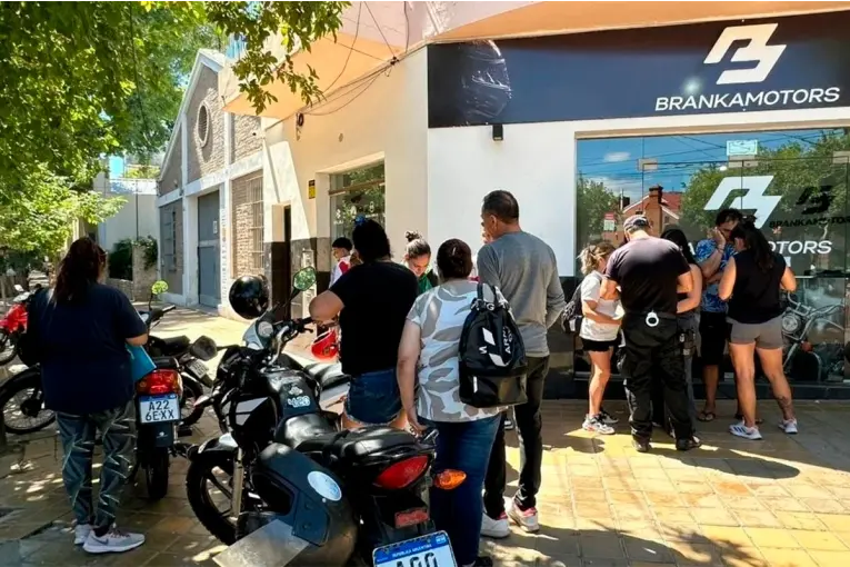 Detuvieron a tres dueños de concesionaria por una megaestafa de más de $400.000.000 y 342 denuncias