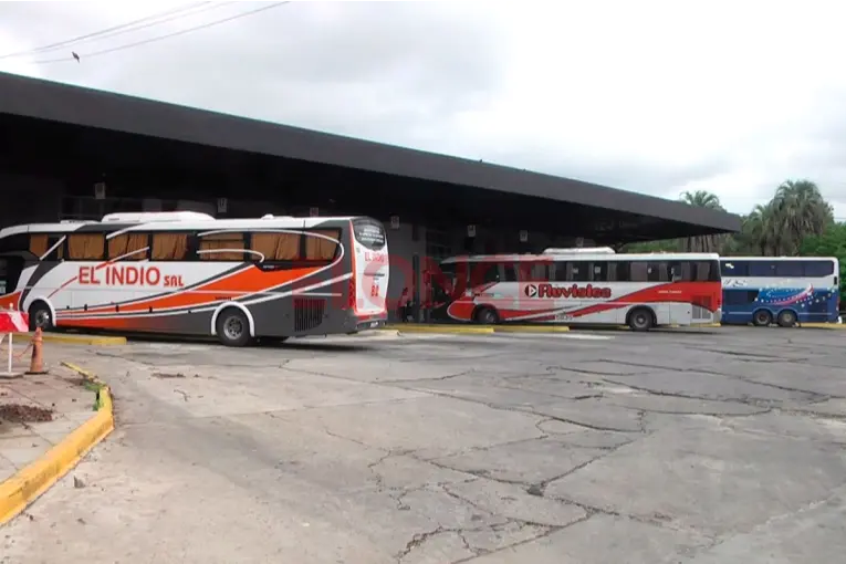 Impacto por el aumento del transporte: la opinión usuarios y choferes en la terminal