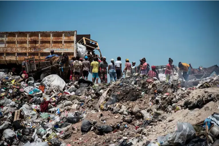 Hallaron restos de un feto en la zona del Volcadero municipal de Paraná