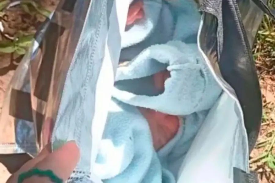 Beb&eacute; abandonado en Buenos Aires.