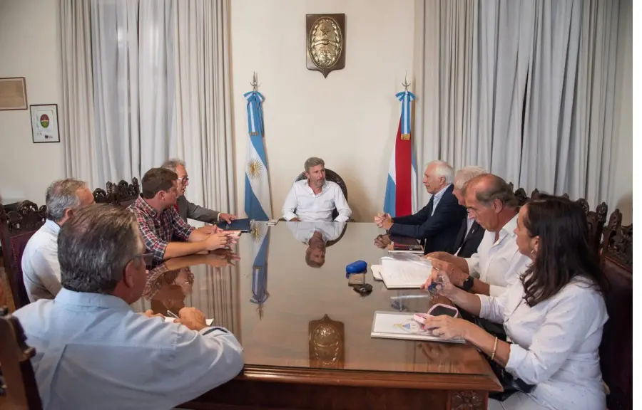 Rogelio Frigerio encabez&oacute; la reuni&oacute;n con los productores