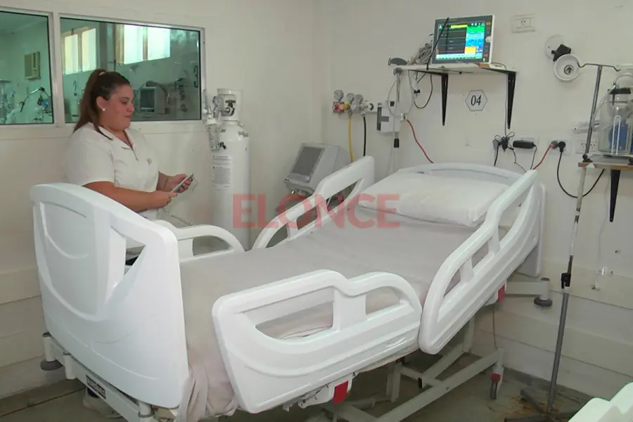 Camas del hospital San Mart&iacute;n (foto Elonce)