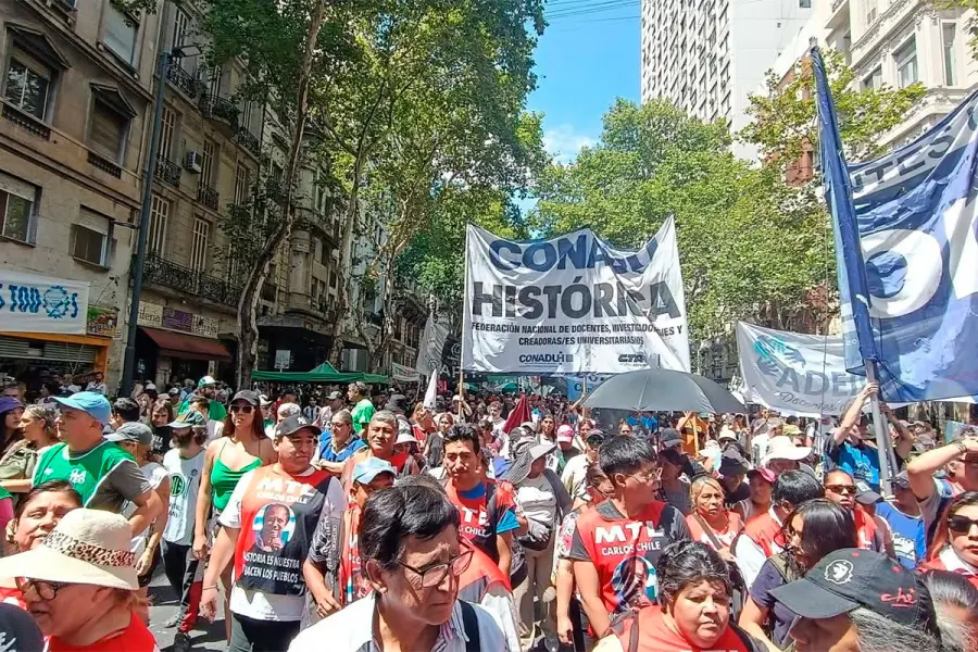 Marcha sindical contra la reforma laboral (foto archivo)