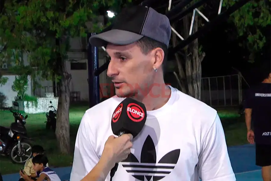 El presidente del club, Leo Acosta