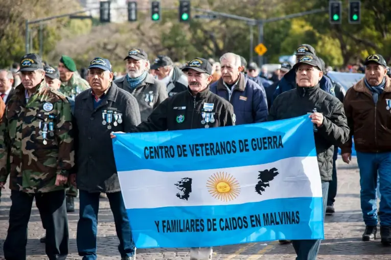 Proponen homenajear a los veteranos de Malvinas con un simple gesto de agradecimiento