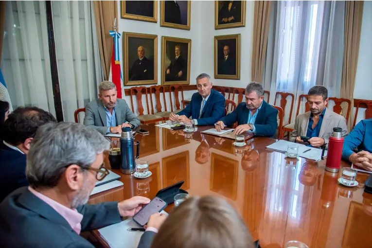 Frigerio reunió al gabinete y avanzó en el análisis del proyecto de reforma previsional