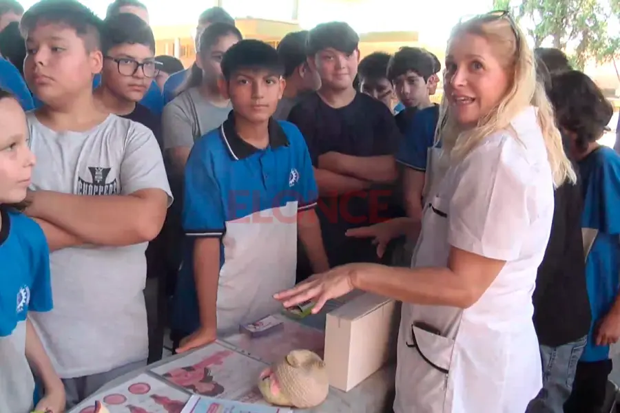 Escuela T&eacute;cnica tuvo una jornada de salud. Foto: Elonce.